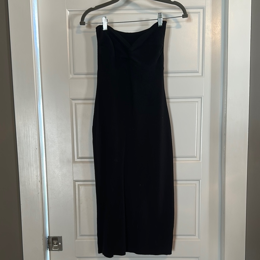 Black Strapless Sheath Dress for Cocktail Nights